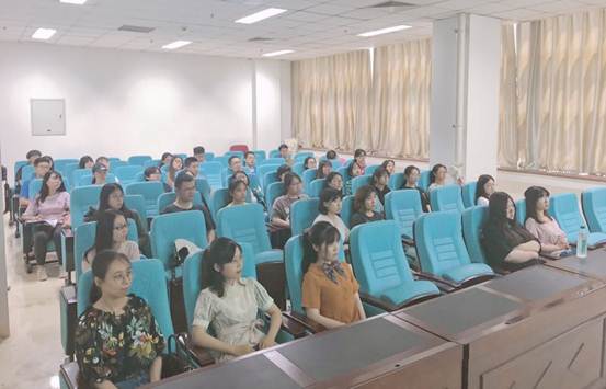 说明: G:\Bet博彩动态
\20190628优秀校友讲座——纪刚\微信图片_201907091016269.jpg