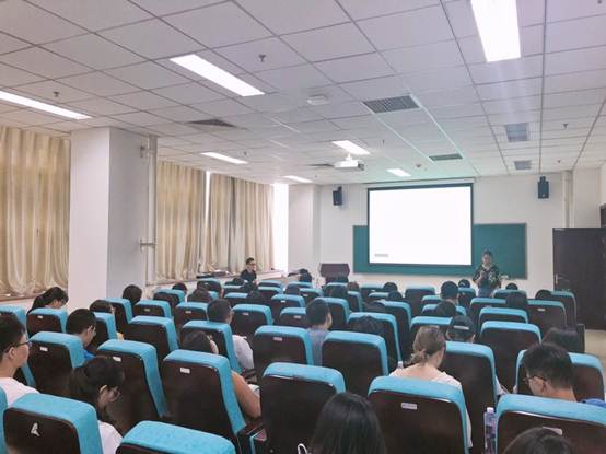 说明: G:\Bet博彩动态
\20190628优秀校友讲座——纪刚\微信图片_20190709101626.jpg